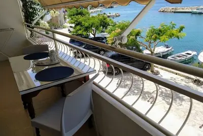 Image de Appartement dans Drašnice avec vue mer, Balcon, Climatisation, Wifi (3586-2)