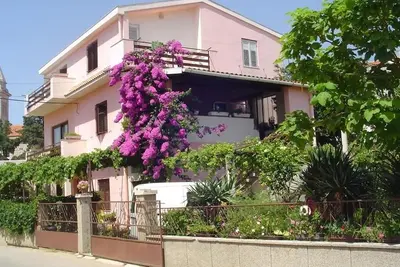 Image de Appartement dans Pakoštane avec terrasse, Wifi (3539-4)