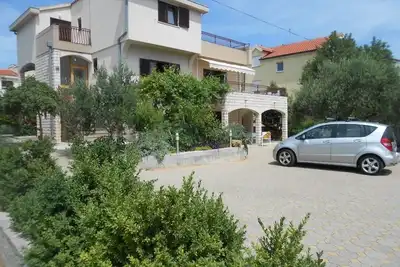 Image de Appartement Studio dans Vodice avec terrasse, Climatisation, Wifi, Machine Ă laver (3420-2)