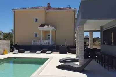 Image de Appartement dans Zaton (Zadar) avec terrasse, Climatisation, Wifi, Machine à laver (4141-4)
