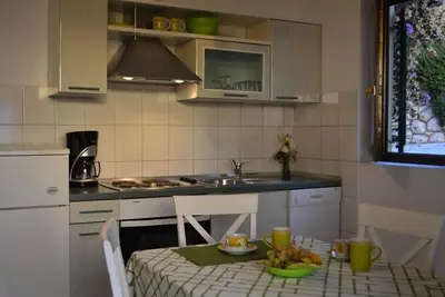 Image de Appartement dans Supetarska Draga avec vue mer, terrasse, Climatisation, Wifi (4552-8)