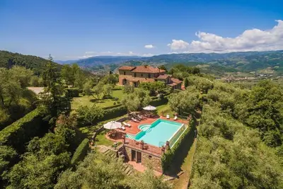 Image de Villa Roncovisi à Monsummano Terme, en Toscane