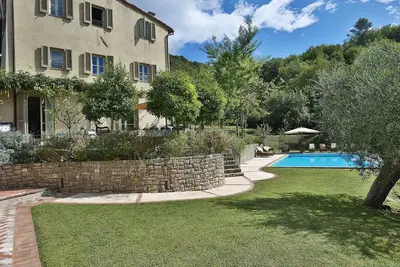 Image de Villa à Piazzano avec 6 chambres à coucher, 10 couchages