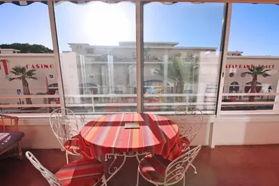 Image de Appartement T4 - 6/7 personnes - Climatisation - Wifi - Centre ville - Plage - Sainte Maxime - 3*