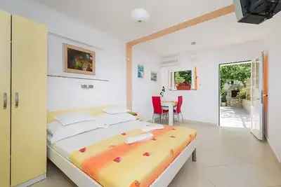 Appartement dans Bol avec terrasse, Climatisation, Wifi, Lave-vaisselle (155-4)
