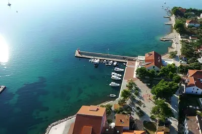 Image de Appartement dans Poljana avec vue mer, Balcon, Climatisation, Wifi (4232-3)