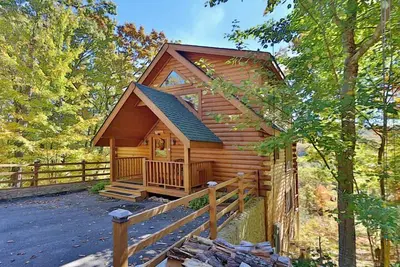 Image de Belle, privée, vue sur la montagne! ! Bain à remous, jacuzzi, billard, cheminée. . . seulement 5mi de la ville!