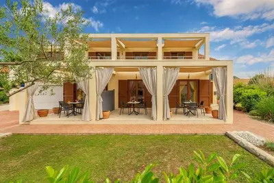 Image de Appartement dans Nin avec terrasse, Climatisation, Wifi (864-1)