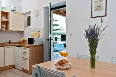 Image de Appartement dans Bol avec terrasse, Climatisation, Wifi, Lave-vaisselle (3758-1)