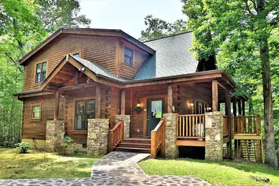 Image de Private w / Mtn Views! 5 miles à Pigeon Forge, foyers au gaz et à gaz Gratuits équipements de villégiature!