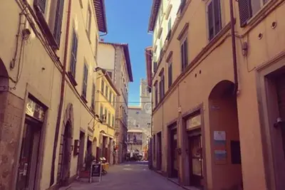 Image de Appartement en ville  / village à Cortone avec 2 chambres à coucher, 6 couchages