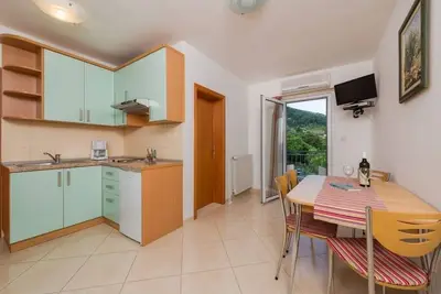 Image de Appartement dans Bol avec vue mer, Balcon, Climatisation, Wifi (156-5)