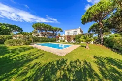 Image de Beautiful villa in Villas Alves. Smart interior, private swimming pool and large garden Es39 - Almancil, Algarve