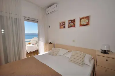 Image de Appartement dans Duće avec vue mer, Balcon, Climatisation, Wifi (3425-9)