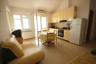 Image de Appartement dans Brela avec vue mer, terrasse, Climatisation, Wifi (75-7)