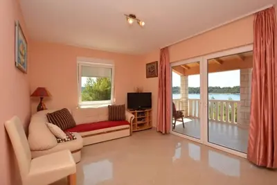 Image de Appartement dans Karbuni avec vue mer, terrasse, Climatisation, Wifi (3609-2)