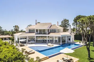 Image de Five Star Deluxe 5 Bedroom Villa. Built To The Highest Specifications In Quinta Do Lago Es82 - Almancil, Algarve