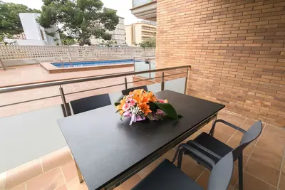 Image de Bel appartement avec terrasse et piscine près de la plage et des commerces Inmosantos Daniel Bc
