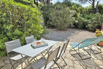 Image de Appartement T2 - 4 personnes - Climatisation - WiFi - Piscine et tennis - Sainte Maxime - Classé 2*