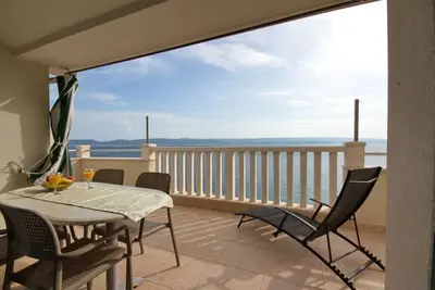 Image de Appartement dans Pisak avec vue mer, terrasse, Climatisation, Wifi (153-29)