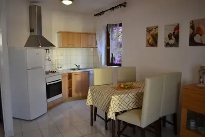 Image de Appartement dans Supetarska Draga avec vue mer, terrasse, Climatisation, Wifi (4552-9)