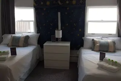 Image de Crestview Guest House - Crestview House - 2 lits doubles B10