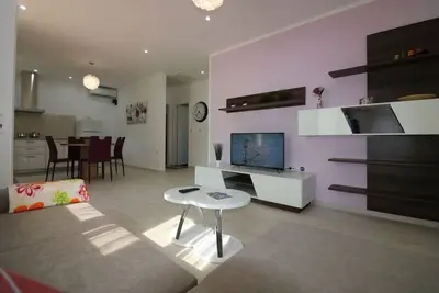 Image de Maison de vacances dans PoreÄŤ avec terrasse, Climatisation, Wifi, Lave-vaisselle (4400-7)