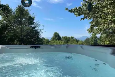 Image de Spectaculaire 180 Mountain view! Cabine Remodeled, Seclus, Place De Feu, Ca