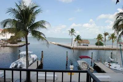 Image de Grande maison de ville avec vue sur le bassin et la baie - Futura Townhome 731