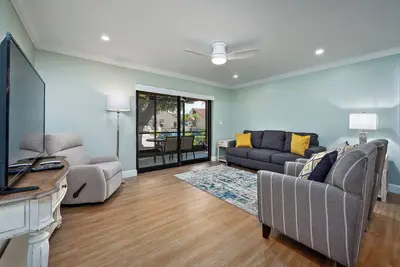 Image de # 321 Sanibel Moorings Courtyard Voir