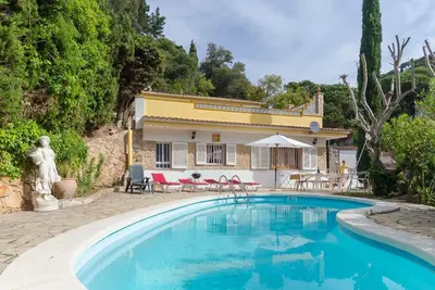 Image de Club Villamar - Villa Amalia avec piscine privée, située très proche à la mer, pour 5 personnes, . . .