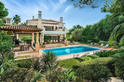 Image de Exceptional 5 Bedroom Villa. Private Pool, Sky Sports, Games Room And Wifi Dm04 - Almancil, Algarve