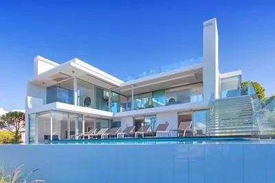 Image de Fabulous villa with stunning sea views overlooking Garrao beach in Vale do Lobo J116 - Almancil, Algarve