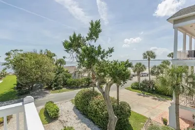 Image de Vues magnifiques Emplacement parfait Animaux acceptés Piscine à usage privé