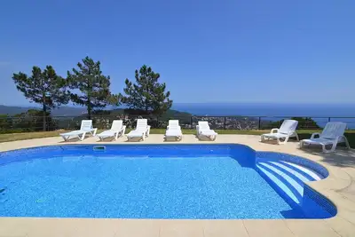 Image de Club Villamar - Vaste et moderne villa pouvant accueillir jusqu’à 17 personnes avec piscine privé. . .