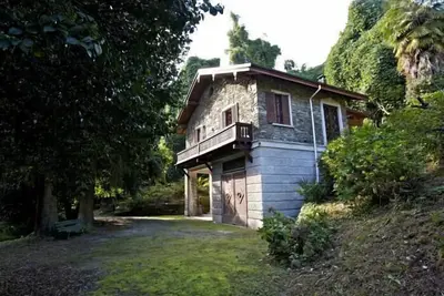 Image de 3 ½ pièces maison avec environ 10 000 mètres carrés m terrain privé dans un endroit calme et ensoleillé