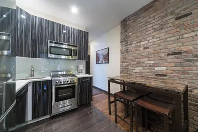 Image de Est de 20 ans - Vacances Enfants - Decor Moderne - Nouvelles Renovations - Regardez maintenant