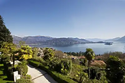 Image de Magnifique appartement dans une villa de prestige Art Nouveau avec piscine et superbe vue sur le lac
