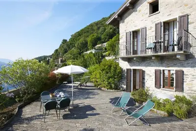 Image de Appartement 2 pièces dans une station balnéaire avec une plage privée