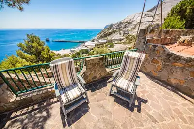 Image de Villa Portynord le paysage enchanteur des carrières de pierre ponce