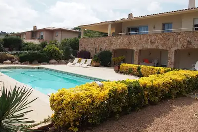 Image de Villa pres de mer pour 12 person, domaine gardienne, piscine prive
