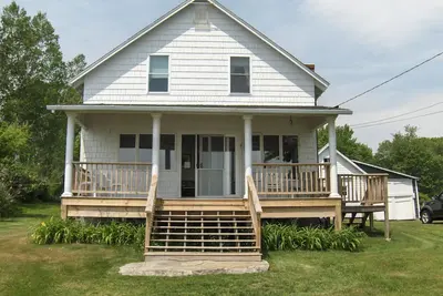 Image de Gîte de charme en bord de mer avec grande cour