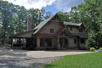 Image de Spectacular Timber Frame Lodge