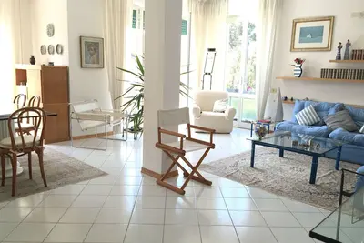 Image de Appartement luxueux, face au parc et à deux pas des plages