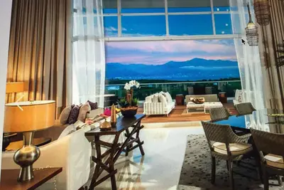 Image de Magnifique Grand Luxxe 2 Bedroom Residence Loft offre luxe dans les vacances!