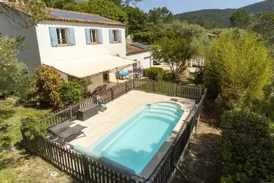 Image de Maison au calme avec piscine & jeux pour enfants - 15 km de Hyères & Toulon