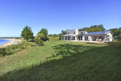 Image de Paradis moderne et efficace en bord de mer