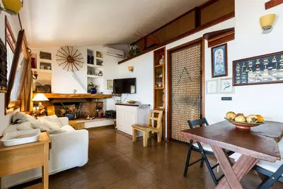 Image de Superbe vue à 250 mètres. de la plage de Porto Taverna