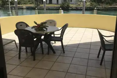 Beau condo dans les Bahamas ensoleillées avec des vues impressionnantes. . . . . . . .