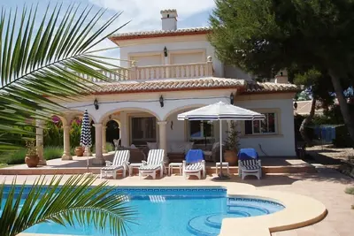 Image de Spacious luxury private villa near sea and beaches with private pool